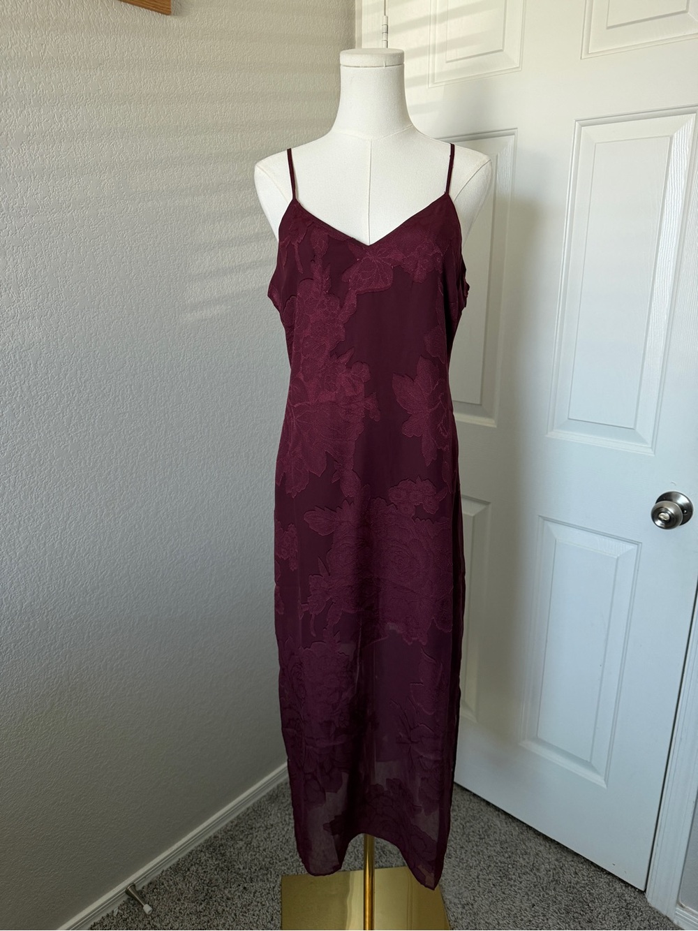Leith Burgundy Slip Midi Dress with Spaghetti Straps - Picture 2 of 5